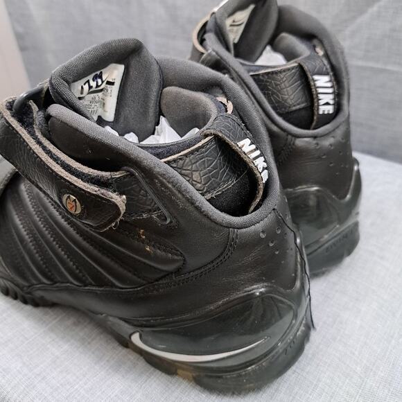 %Nike Air Zoom Vick 3 Football Shoes  Black Leather Size 11.5 / A 32 main image 11